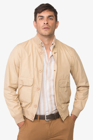 Giubbino corto con bottoni beige